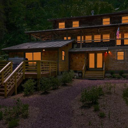 Riverside Log Cabin W Hot Tub Fire Pit Huge Deck Rileyville Екстериор снимка